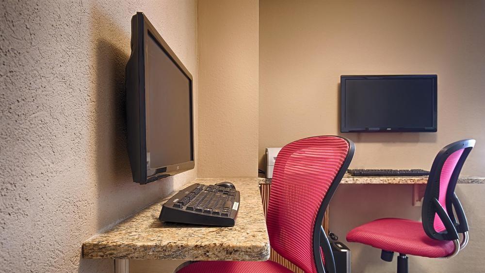 Western Waukesha Grand Hotel 3*